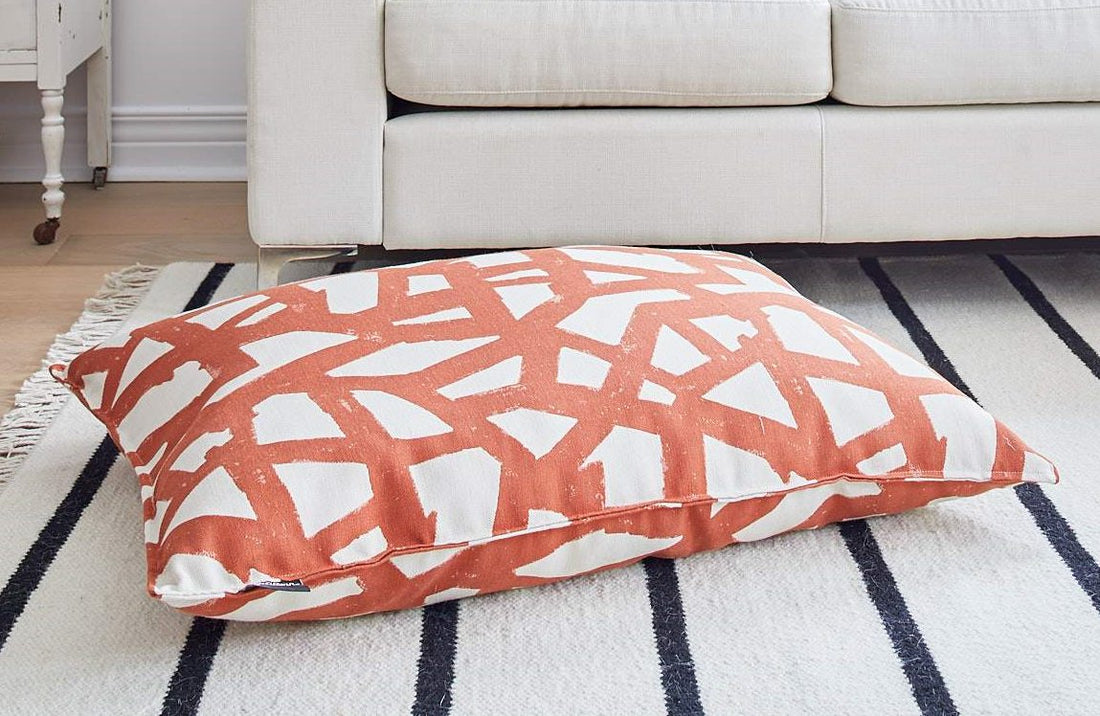 ORANGE DOG BED