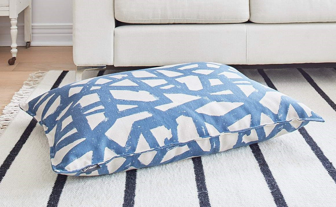 BLUE DOG BED