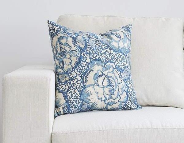 Peoney Pillow