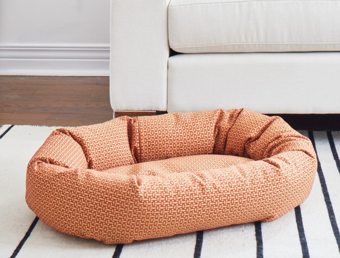 IAN DONUT DOG BED (4 COLOURS)