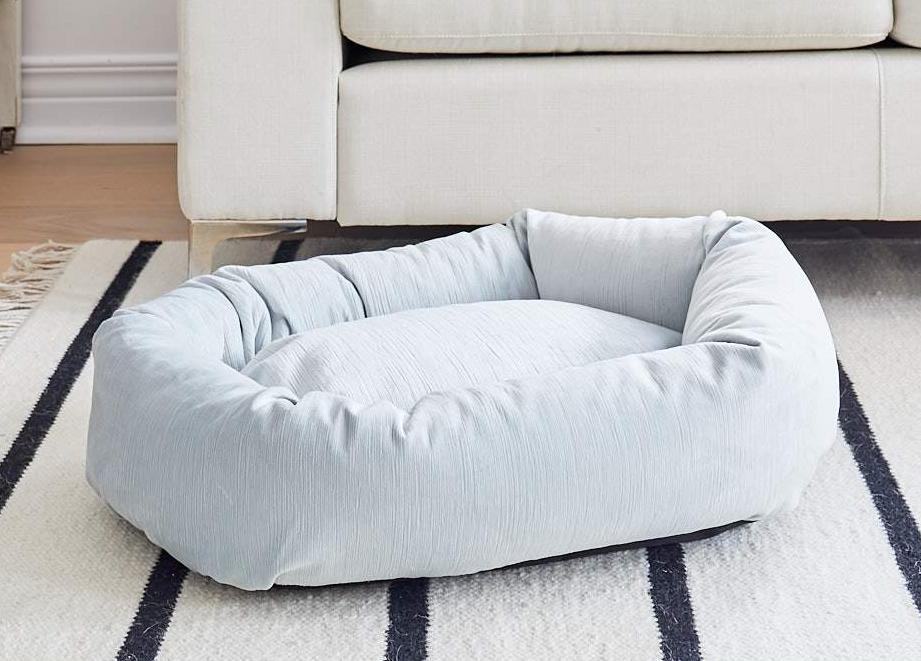 VELVET DOG BED