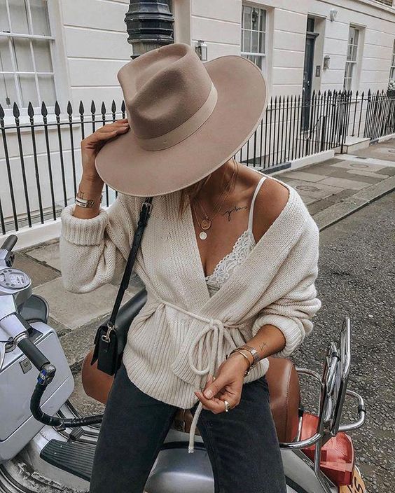 Finding the PERFECT Wide Rim Hat for Fall! – AlcornHome
